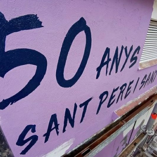 Això ja va agafant forma i color !!
Gràcies Ariadna per la teva implicació en aquest projecte fins i tot amb vent o pluja.
Anirem informant de la progressió 🖌

#50anysspisp
#fembarri💚