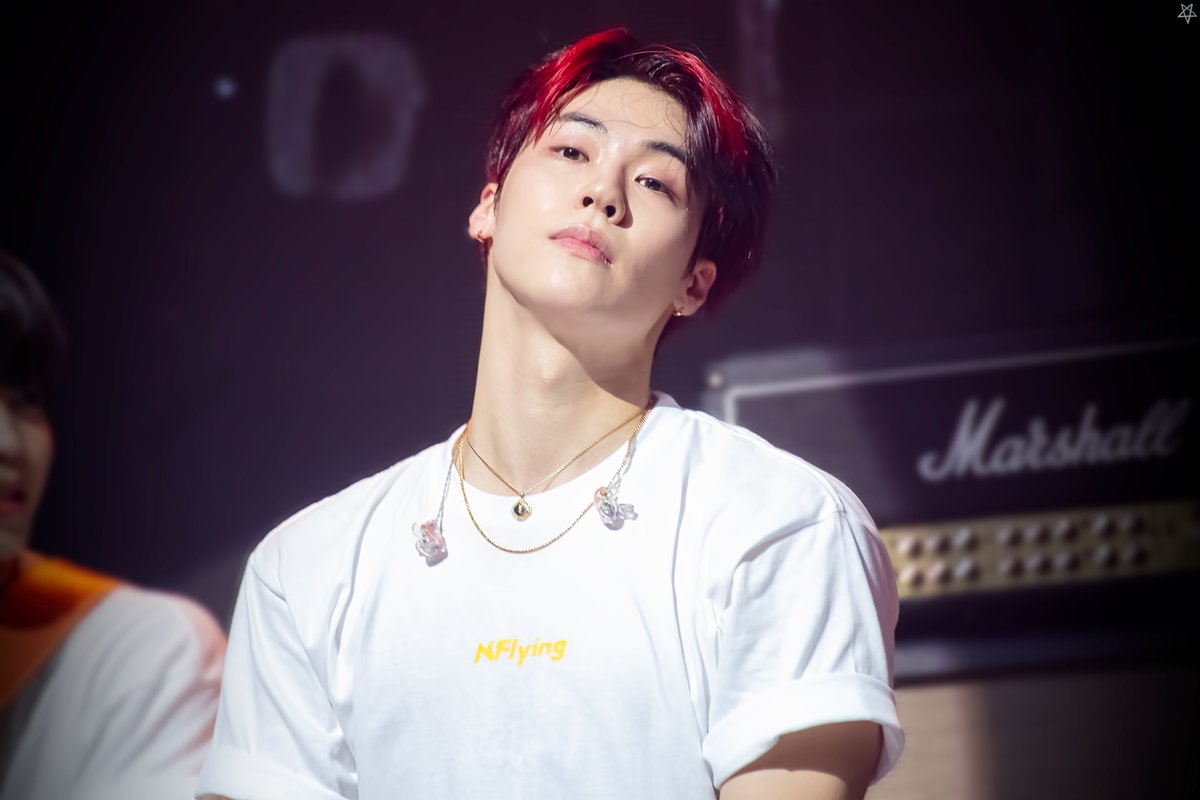 starrydream0520's tweet photo. 230108 엔콘3 &amp;3 Day 2

🍒🦊 

#엔플라잉 #NFlyingin #이승협 #LeeSeungHyub https://t.co/HRkCkx6UBI