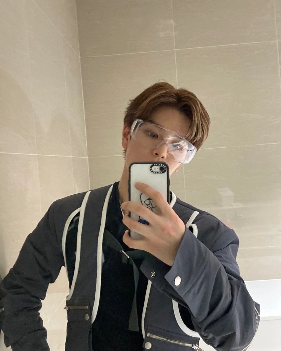 seungmin tweet media