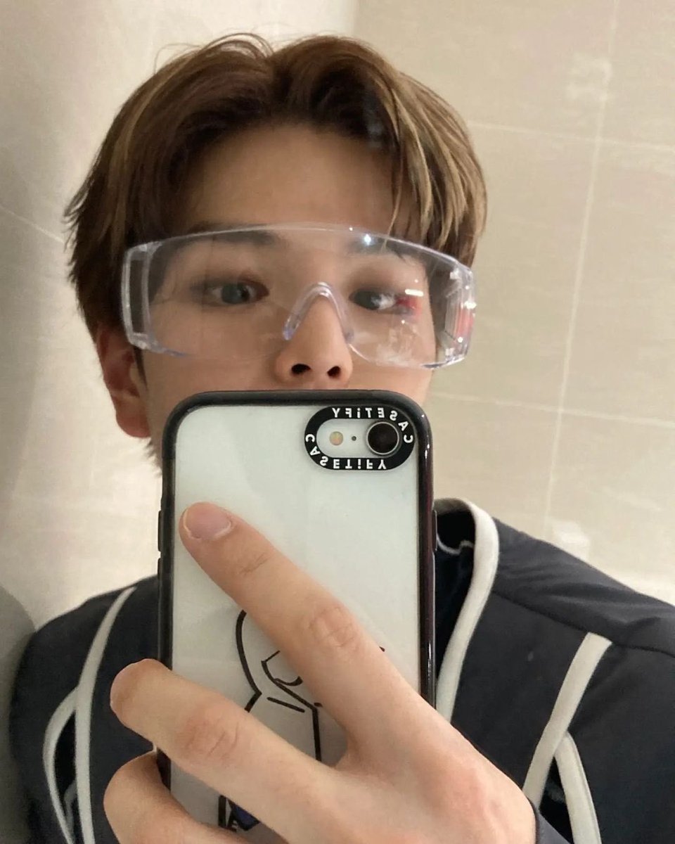 seungmin tweet media