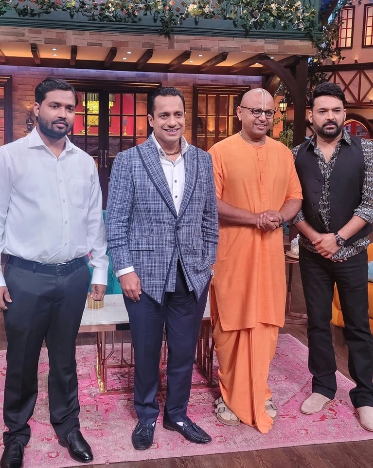 एक लाइन में इस शो का सार बताइए

#TheKapilSharmaShow #SonyTV #KapilSharma  #DrVivekBindra #KhanSir #GaurGopalDas