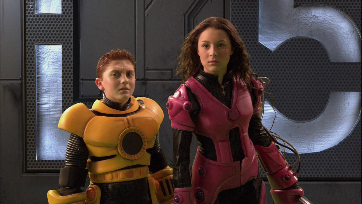 JacksonDoneHere's tweet photo. Sooo no one’s gonna mention that Ant Man Quantumania is just Spy Kids 3? It’s true what they say- every masterpiece has its cheap copy. https://t.co/F22ymDkHAn