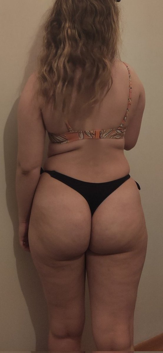 Retweet if you would fuck my ass in front of my husband. 🤩