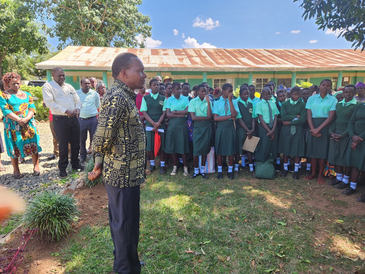 Hon. (Dr.) John Chikati, PhD. MBS tweet media