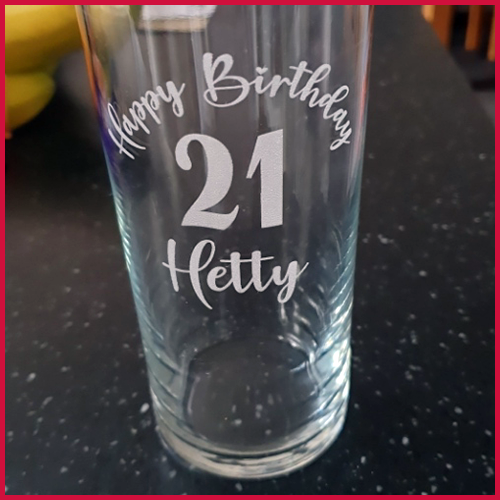 KenMidgleyCraft's tweet photo. Finally managed to dial in the settings
for engraving on Glass. Made a number of these Highball glasses and tumblers. Can even engrave on filled bottles like this JD Miniature. Makes a great
personalised present, combined with a nice
personalised slate coaster - Job done.... https://t.co/XumPfGxl3x