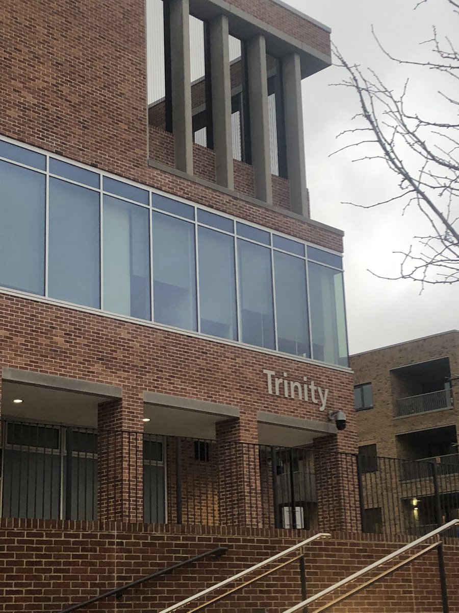 Feeling emotional as I embark on my first clinic of 2023, in @swlstg Trinity building. Looking forward to hearing and seeing what my patients and carers think!

#NHS #NHSestates #Tooting #Springfield
#newhospital