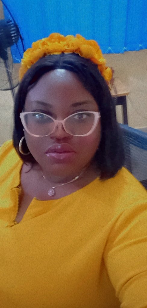 sassymonzy's tweet photo. Happy Yellow Tuesday 😌
#workdiary https://t.co/D6n8PQFHor