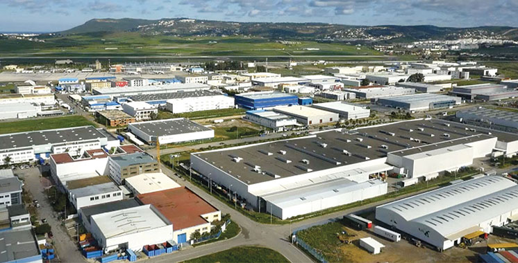 ExperTeamMaroc's tweet photo. #actualites  Le ministère de l’industrie et du commerce a annoncé le lancement de la deuxième édition du Fonds des zones industrielles durables (Fonzid) au cours de l’année 2023. 

https://t.co/iayg77wzXM https://t.co/a8FIQGQY3q