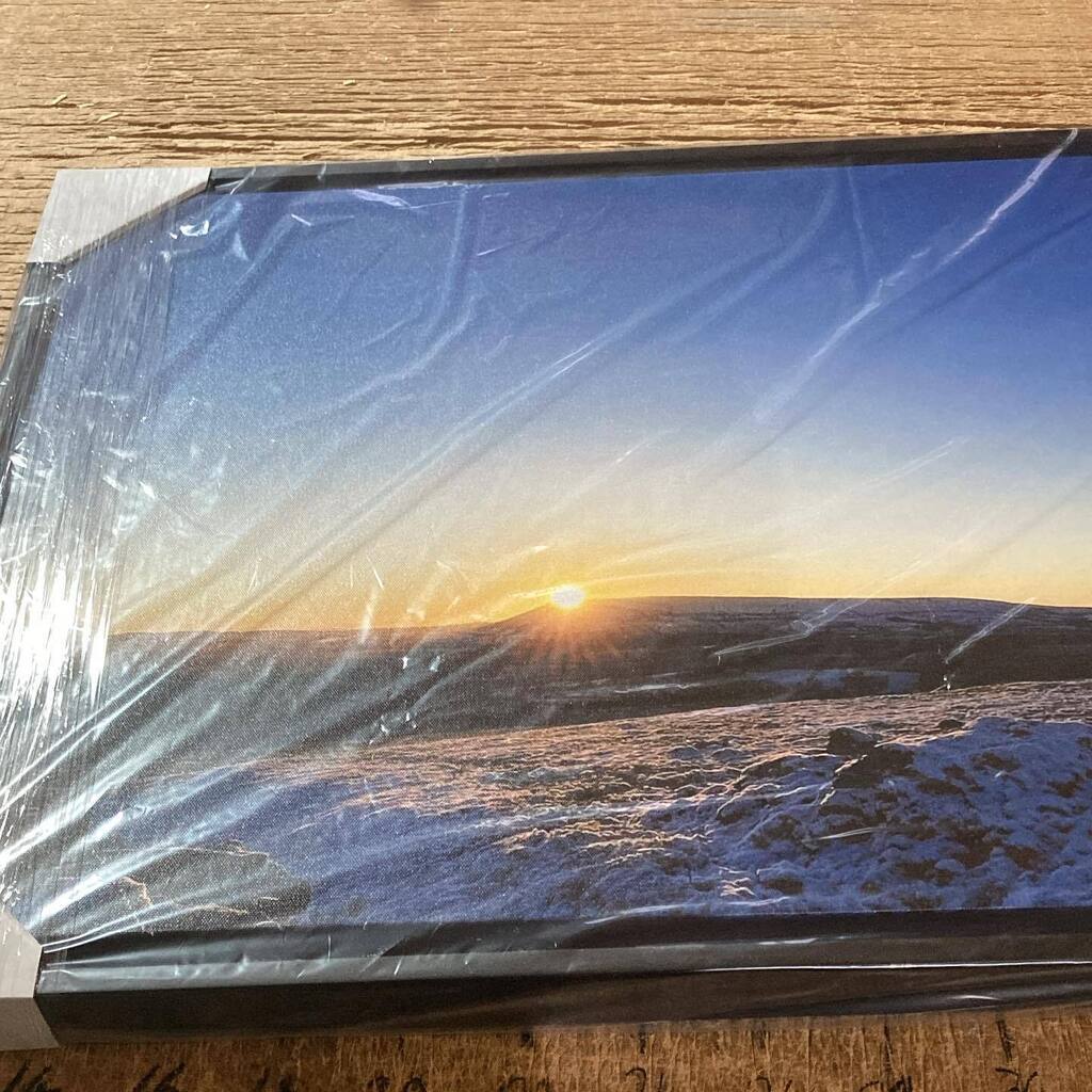 Canvasdesignuk's tweet image. Another floating frame of Darwen Moor on its way. #darwen #floatingframe #canvasdesign