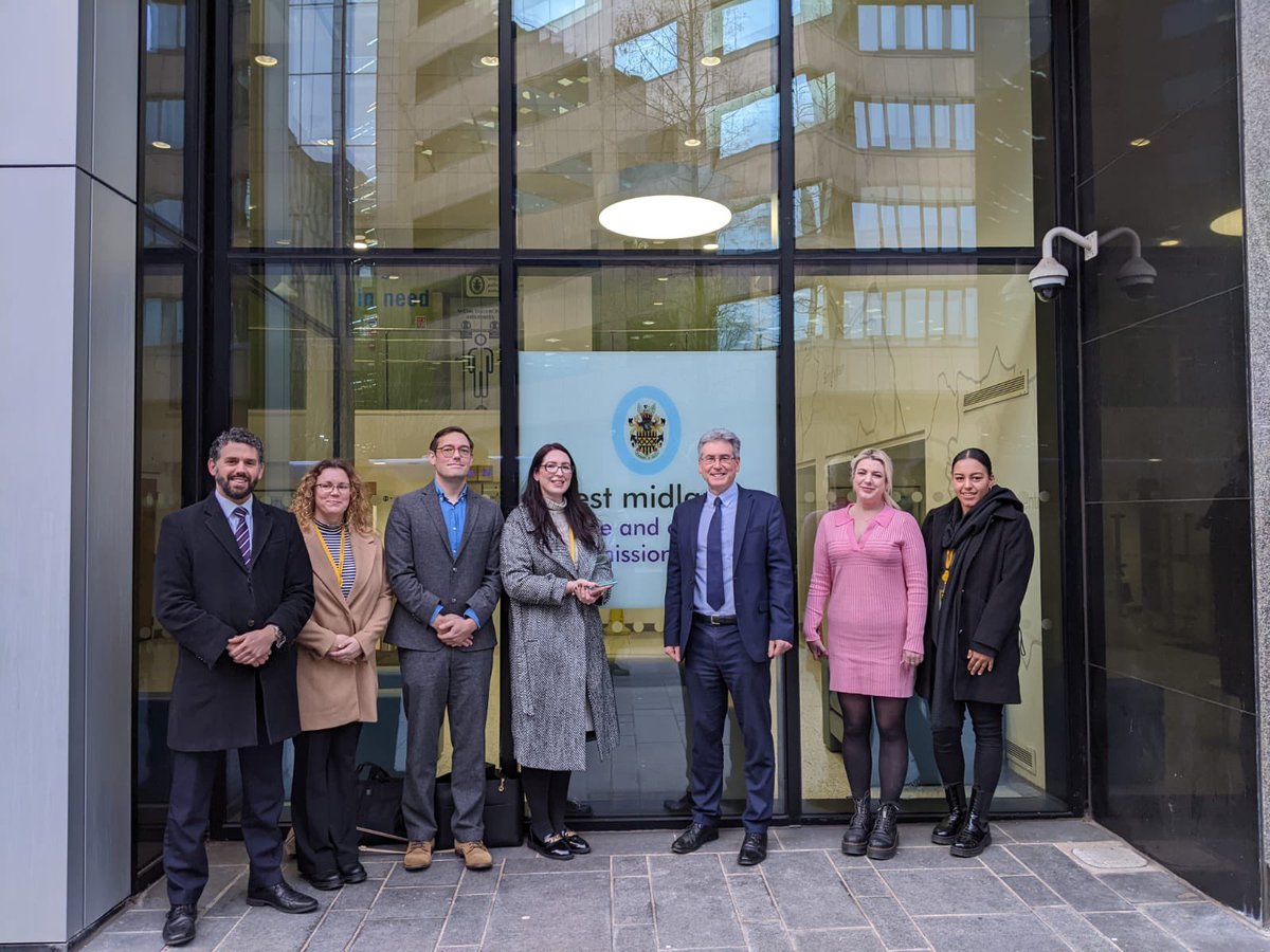 🎉 Celebrating restorative justice 🎉

PCC @SimonFoster4PCC helped congratulate <a href="/RemediRj/">Remedi</a> which has won a prestigious prize from the Howard League.

The PCC was joined by <a href="/nickyebrennan/">Cllr Nicky Brennan</a> and <a href="/mcneil_tom/">Dr Tom McNeil</a> to hear about restorative justice work taking place across the West Midlands.