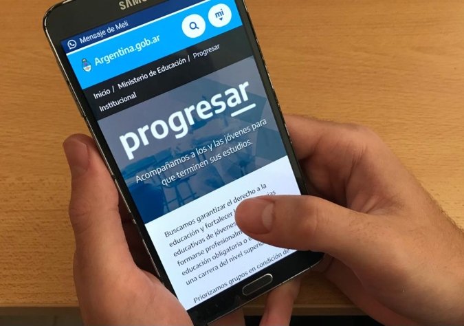 MisionesenLinea's tweet photo. La Beca Progresar subió a $9.000
#becaprogresar
#subioelmonto
https://t.co/n6BJNbcT9r https://t.co/IzdQUtfjuU