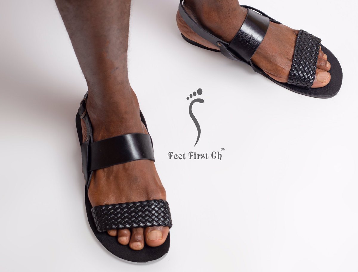 FeetFirstGh1's tweet photo. Get ready to turn heads with our fashionable leather sandals. The perfect addition to any outfit. Size 43 available ✅ 
.
.
#leather #leathercraft #leathersandals #leatherslippers #handmade #wedding #engagement #clothing https://t.co/yRBqt0GUK5