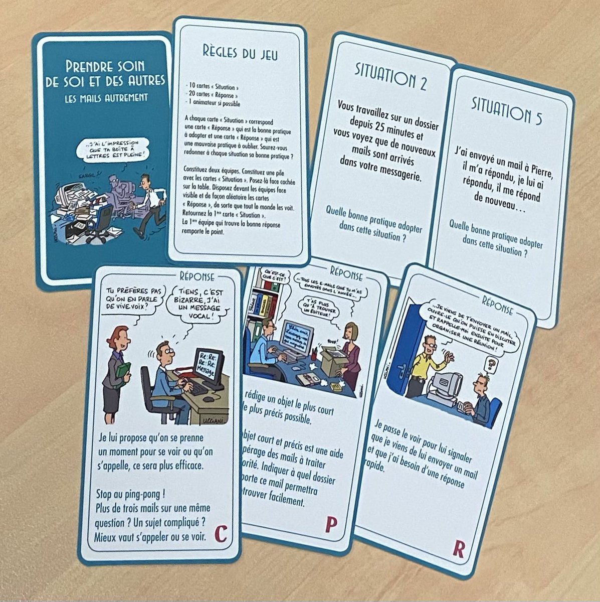 bteitgen's tweet image. Comment apporter sa pierre à l’édifice du #numérique responsable ? au Département @ille_et_vilaine , on commence par… jouer ! Un jeu de carte réalisé par la #cominterne pour réfléchir à son utilisation du mail 👍🃏#compublique