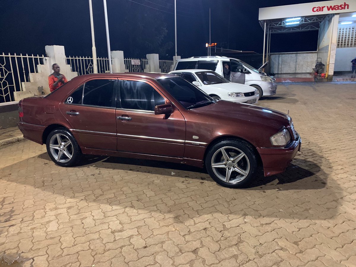 MwirigiCosmas1's tweet photo. Not an S550 but its a benzo ๐ #GermanMachine https://t.co/zGDtcT4mGR