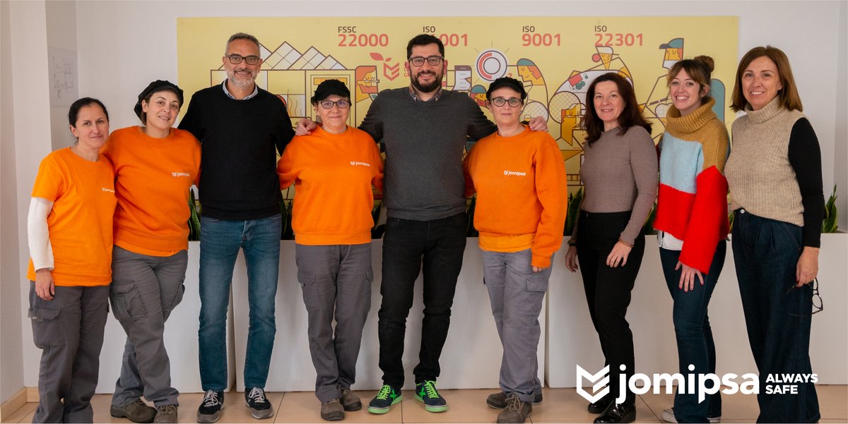 jomipsa's tweet photo. El pasado jueves recibimos una formación en #igualdad a cargo de Laura Vilanova del @GrupoEsoc. Una iniciativa que nos ayuda a ser ➕ conscientes, trabajar la igualdad y compartir experiencias y conocimientos.
#PlanIgualdad #FormacionIgualdad #Inclusividad #Equidad https://t.co/LYnI4TFl0O