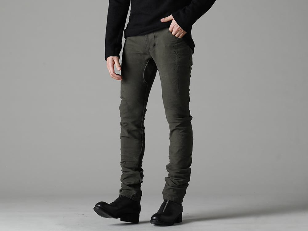 ANNASTESIA_FAS's tweet photo. <BORIS BIDJAN SABERI 2022-23 Autumn Winter Collection>
ブランドで定番展開される立体成型加工が特徴のスリムフィットパンツ。

https://t.co/j4Fatu0MDp

#BorisBidjanSaberi
#BBS
#ボリスビジャンサベリ https://t.co/Vrf3QkwH7W