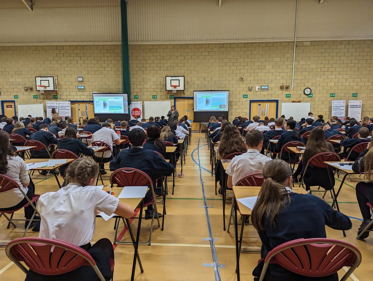 RADYR_English's tweet photo. Da iawn Year 10!
Excellent dedication to your Walking Talking Mock! https://t.co/ZnDrJADD2l