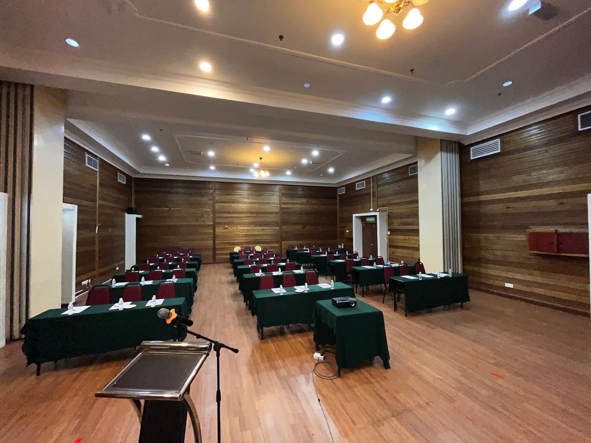 suriaresorts's tweet photo. Berminat untuk membuat meeting atau seminar? Kami ada sediakan pakej seminar untuk anda. Lengkap dengan fasiliti yang disediakan, dapatkan sebut harga dan hubungi kami. 

#tourismmalaysia #tourismpahang #malaysiatrulyasia #cuticutimalaysia https://t.co/H0qsEmVjg0
