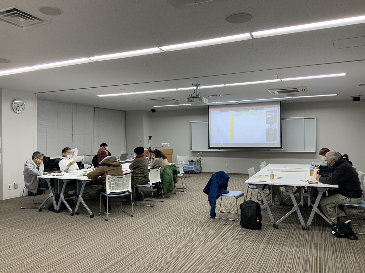 ヤトミーティング定例会が始まりました。ZOOM参加者もいます。
カスタマージャーニーマップの作成です。
＃ヤトミーティング
＃弥富市