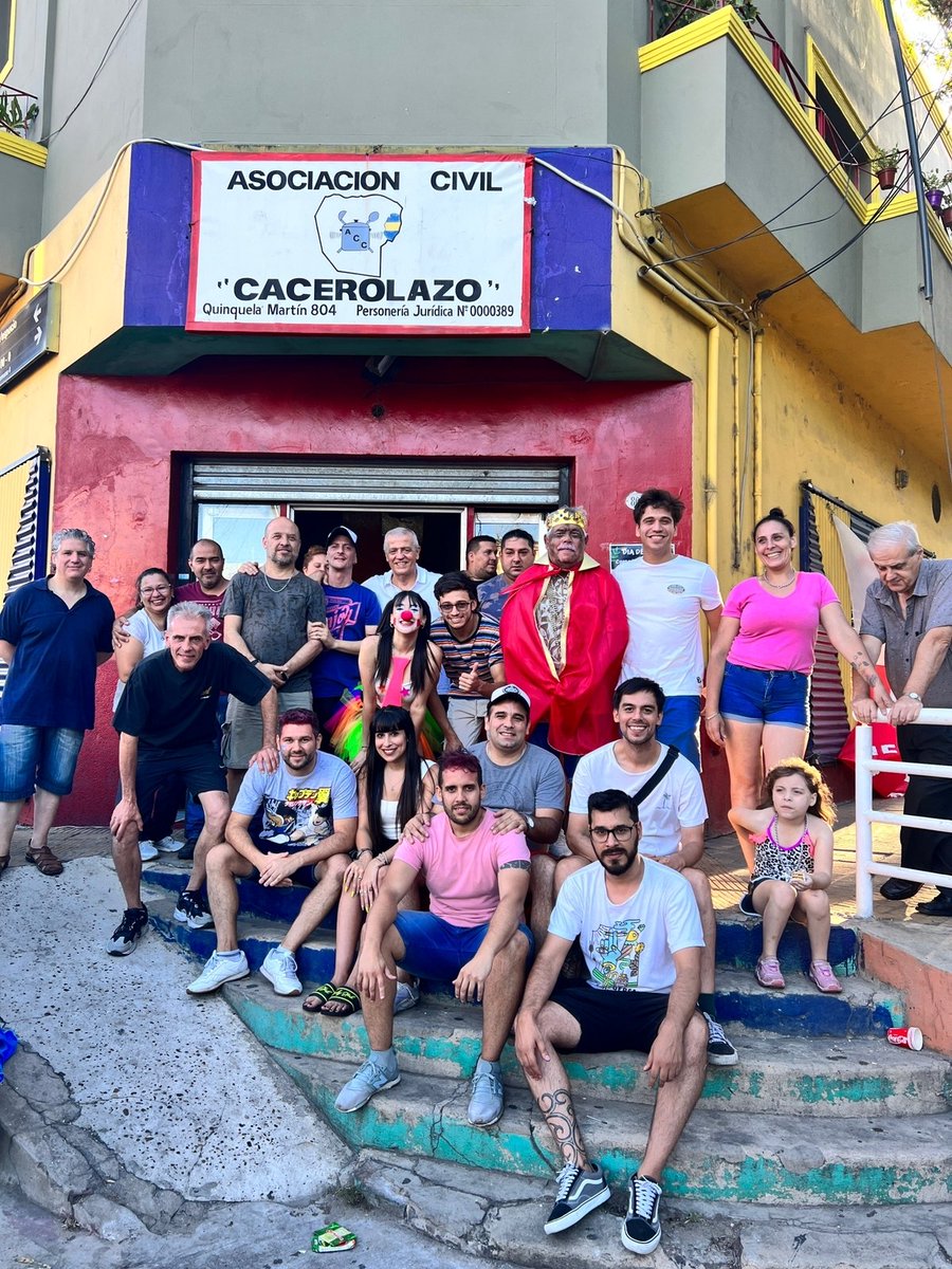 CCacerolazo's tweet photo. Gran Festejo del Día de Reyes🤴🌟en nuestro Comedor.
Gracias por participar ♥️y confiar en nosotros, los pies del barrio tuvieron una hermosa tarde llena de juegos🤸‍♀️, pinturas 🎨🌈, regalos  🎁y sorteos 🎎. https://t.co/vJyl4byzri