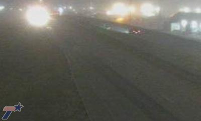 BexarCOSW's tweet photo. Widespread fog out there. Thus, a dense fog advisory is in effect until 10am. #AMCommute
β
Allow extra time for your destination.
β
Leave plenty of space between you & vehicles in front of you.
β
Drive slowly/cautiously.
β
Use low beam/fog lights.
#SATWX #TXWX https://t.co/uIRf5nPN73
