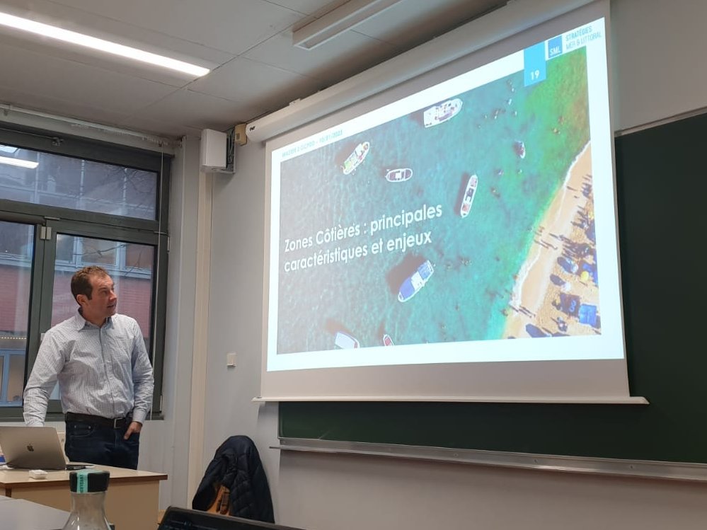 Our team is gathered in Normandie today to present the concepts of #ICZM and #MSP to the students of Le Havre University🎓and make these future engineers aware of integrated approaches and environmental issues 🌊🪢