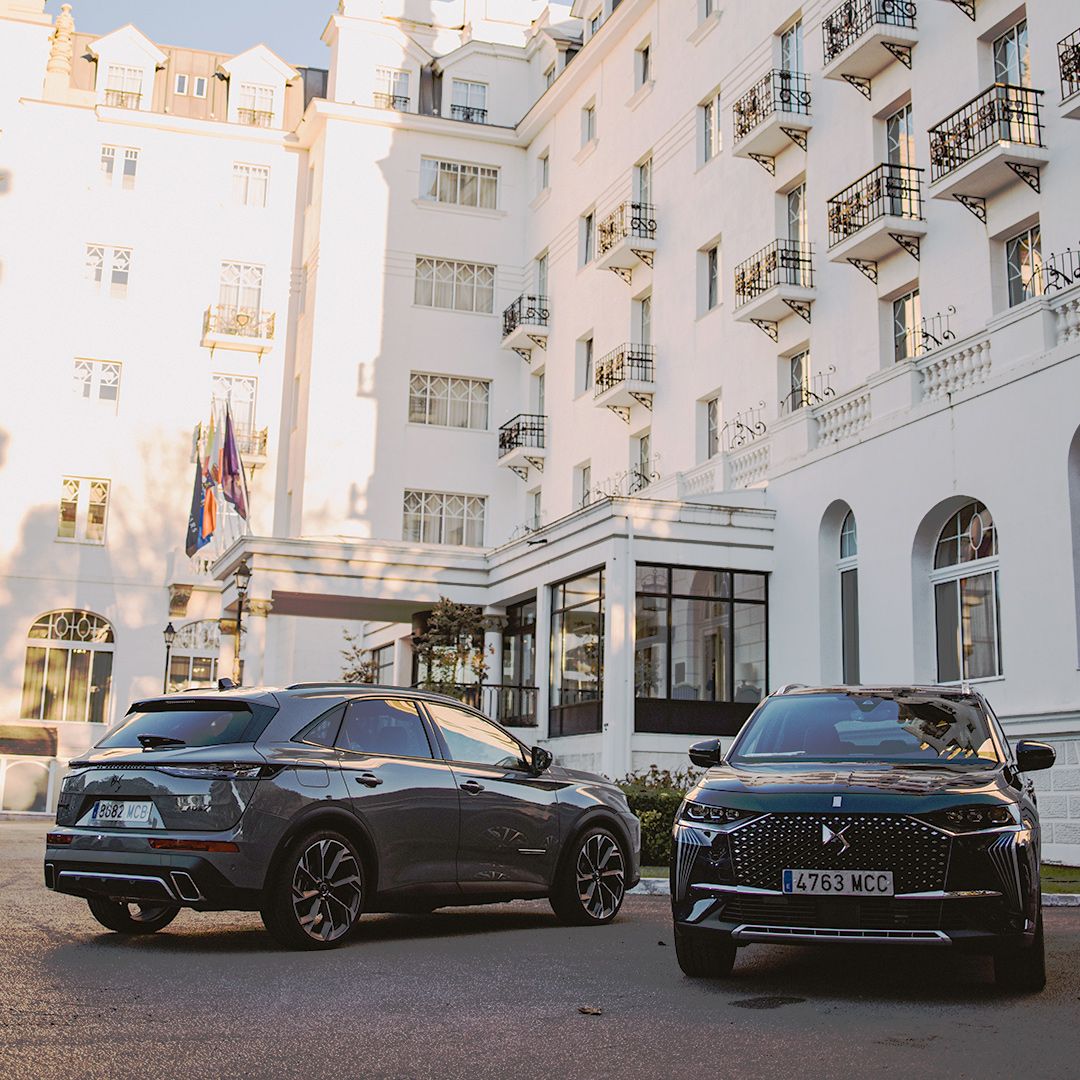 DSStoreMalaga's tweet photo. Nuevo DS 7, un diseño de altura.

#DSAutomobiles #DS7 #Hibrido #Tecnologia #Diseño #DSStore #Malaga https://t.co/4edKJbsX77