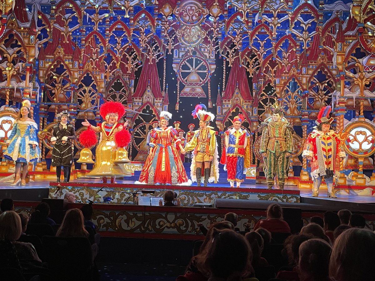 Delighted to support a local school with a donation from Link Integrated. We love giving back and supporting our community. 

Our donation helped 120 children attend a performance of Dick Whittington.

#community #givingback #communitysupport
