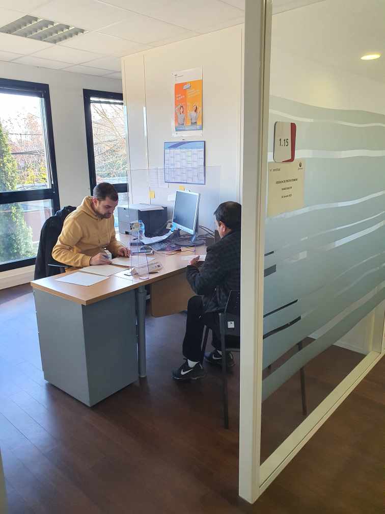 ChrisMASSART13's tweet photo. Ce jour @pe_marseille10 accompagne @Randstad #BTP dans leurs #recrutements: 20 candidats sont reçus en rdv individuel pour les métiers #secondoeuvre  et du #grosœuvre. Retrouvez tous nos événements sur https://t.co/r9DinoopHe
🙏 et 👏Jamila et les équipes pour le sourcing https://t.co/YFx6iAYJib