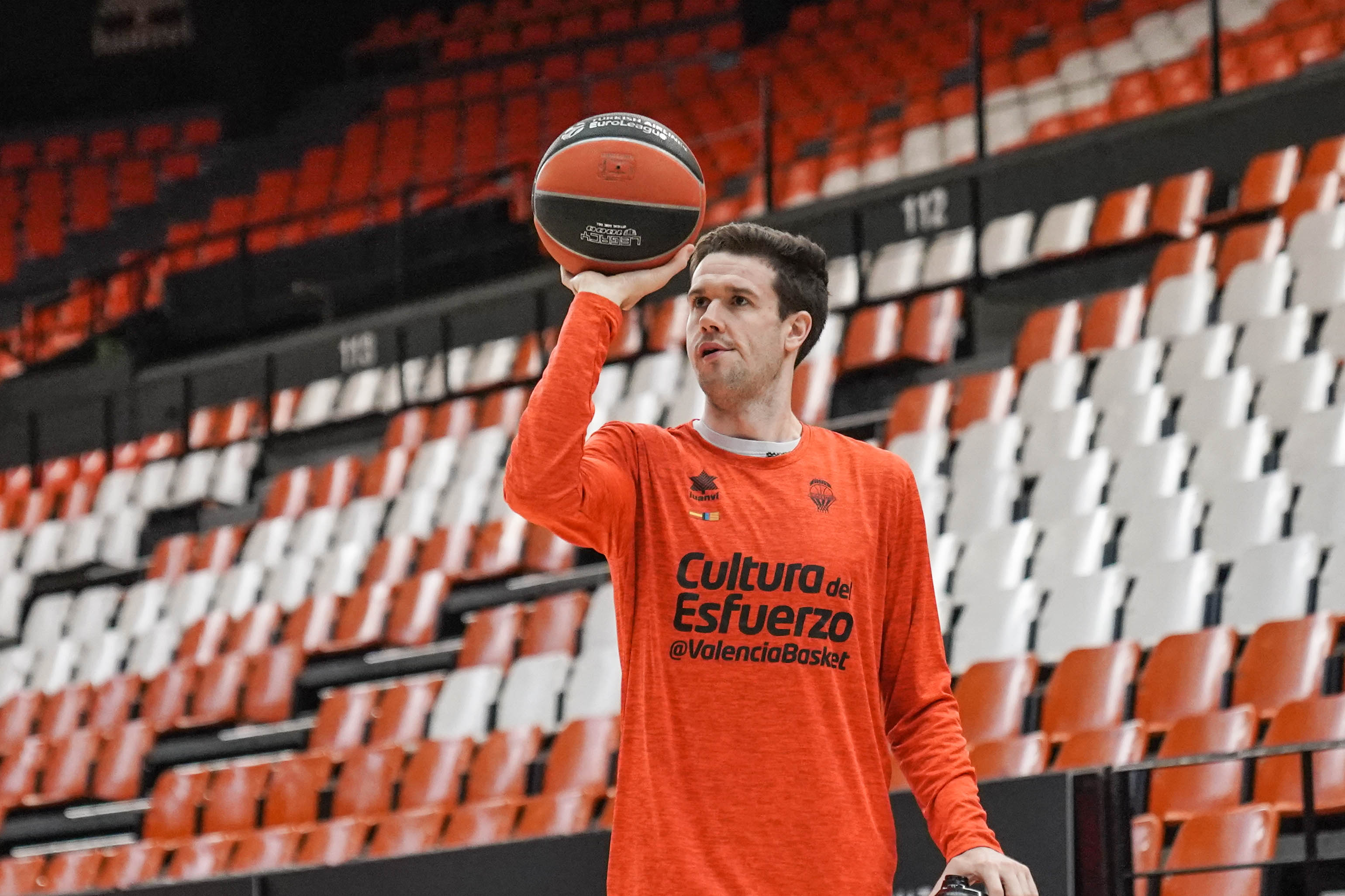 valencia efes maçı hazırlık