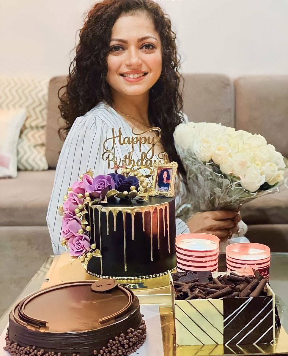Happy birthday Queen love you alot ❤️ #DrashtiDhami <a href="/drashti10/">Drashti Dhami</a>  
DRASHTI DHAMI DAY