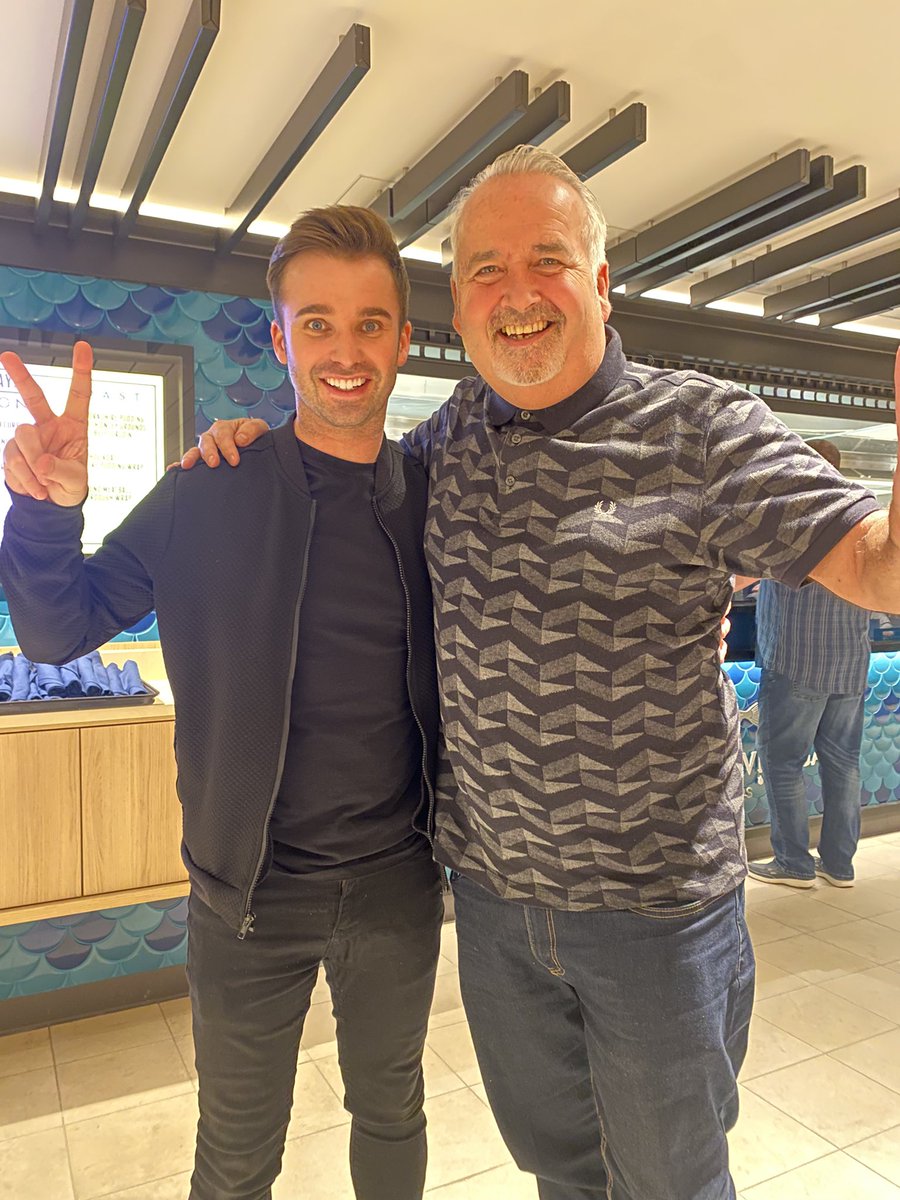 whyalwaysmeMSW's tweet photo. Great show every time from Dean @DeanStansby catch you again soon.🚢.. @DanielEast1 @therealRayQuinn @pandocruises #arvia https://t.co/jB5mMOXlTt