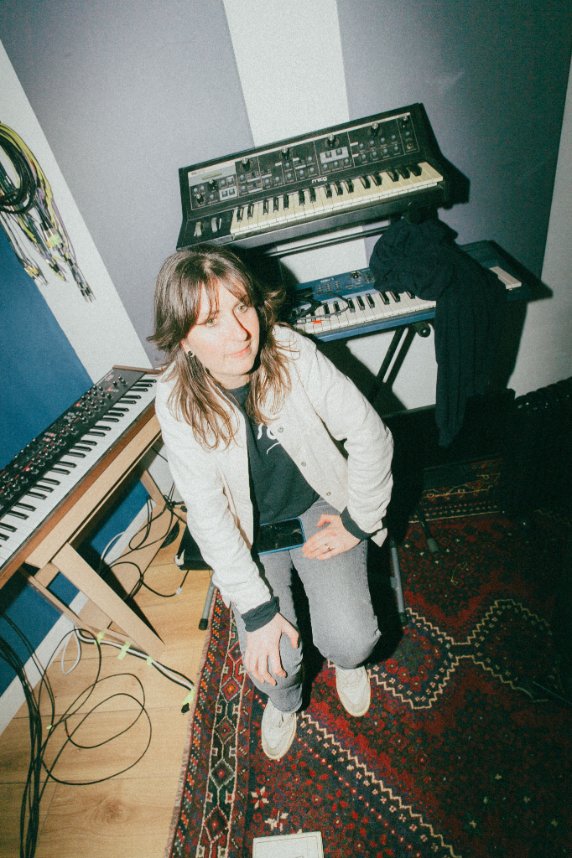 pbemusic's tweet image. 'More' is out today 🌸

Cheers to @chris_hawkins for the first spin on @BBC6Music this morning!

Recorded by us, 
Mixed and mastered by @DeanHoner, 
Additional vocals by Rose Keeler-Schaffeler.

fulltimehobby.ffm.to/pbemore