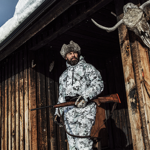 sakocanada's tweet photo. Come rain or snow, the Sako 100 is designed to be the ultimate all-weather, all-environment solution for your hunting needs throughout the year.
#sakocanada #sako #sako100 #backcountryhunting #sakorifles #huntingrifle https://t.co/CNrCdQDqSq