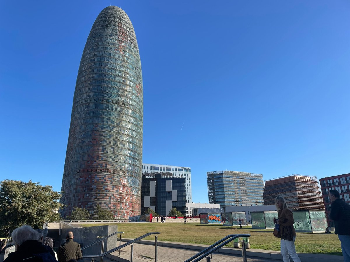 vtraveltec's tweet photo. We visited the #MiradortorreGlòries. A spectacular piece of architecture with stunning views of Barcelona.
@MiradorGlories
#barcelona #torreglories #vTraveltec #Travel #Citytours #Roundtrips #Culture #Experiences #Educational #Tours #holidays #Tourism #spaincities https://t.co/aO3olP1sxJ