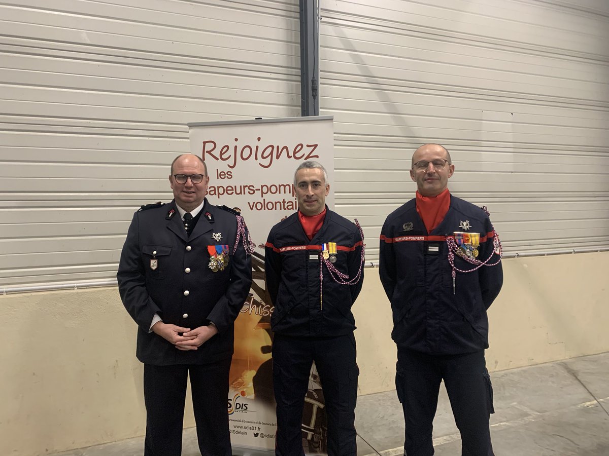DDSIS01's tweet photo. Merci au Ltn PH Perrin pour son investissement et bonne prise de fonction au ltn Jomard pour ce CIS qui réalise 1000 interventions avec 60 SPV, avec un dynamisme et un esprit de corps remarquables https://t.co/7HzXmQEJ0n