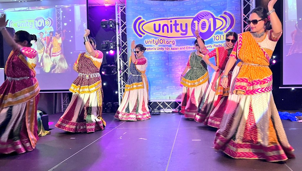 Honoured to have been the key note speaker at the 17th anniversary <a href="/Unity101FM/">Unity 101 FM</a> I talked of the importance of keeping the diversity lens on at all times when it comes to law &amp; order. 300 guests gathered @NovotelShampton for an evening of wonderful food &amp; dancing. Thank you Kelly!