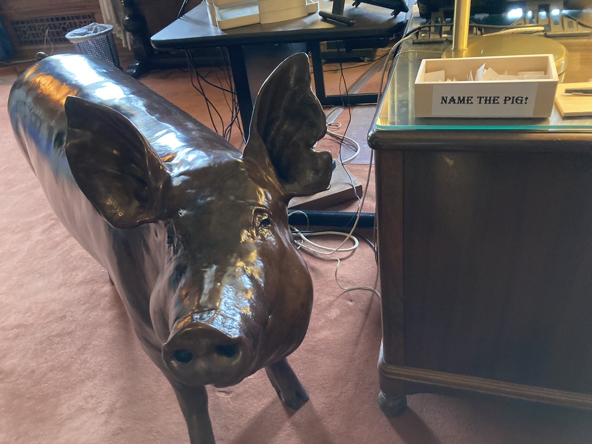 stoddardOWH's tweet photo. A bronze sow moved into the Nebraska governor’s office, along with Gov. Jim Pillen. The sow is modeled after one at Pillen’s farm. A “name the pig” contest has been started. https://t.co/mPyxzdskyO