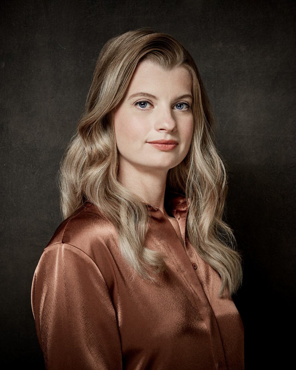 hillpeppard's tweet photo. Actor Alice Cavanagh. MUA Chantal Hubens https://t.co/L7GWpeheLc