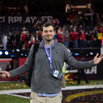 Dr_JWill's tweet photo. #NewProfilePic

That “I just covered a national championship” feeling https://t.co/P6A2Hp4shU