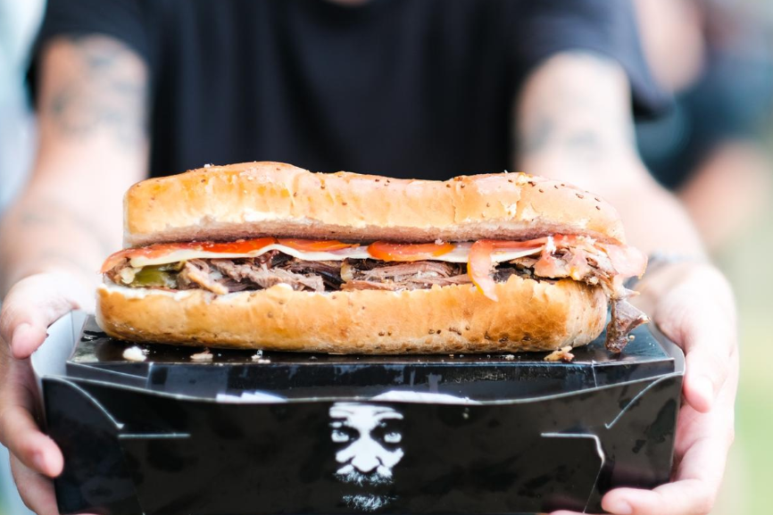 turismocba's tweet photo. En breve, una nueva edición del Festival del #Mionca, el encuentro gastronómico más importante del interior del país 🍔🥙Más info: https://t.co/HfAw6DDVBg
CÓRDOBA❤️VOS
#CórdobaSiempreMágica
#AltaGracia #SaboresDeCórdoba https://t.co/uxZ1lypiiD