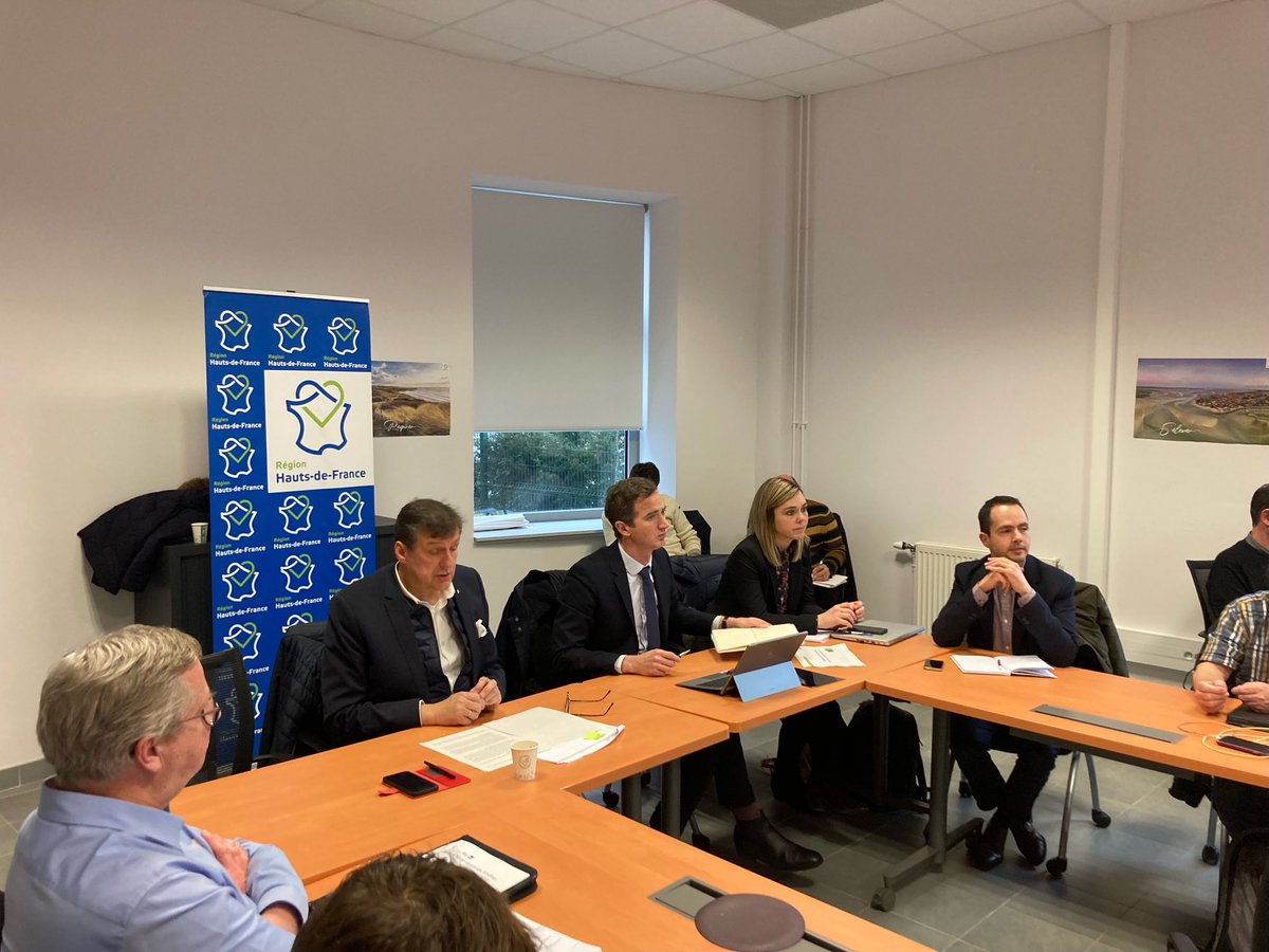 ENGRAND8's tweet photo. Aujourd’hui à Amiens rencontre avec les associations des Personnes à Mobilité Réduite pour un point de mise en oeuvre des Schémas Directeurs d’Accessibilité Programmée (SDAP) ⁦@FDhersin⁩ ⁦@xavierbertrand⁩ https://t.co/1oEAIXJufA