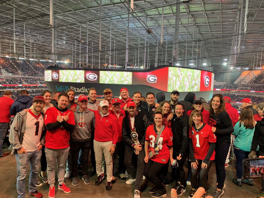 UGASwimDive's tweet photo. 🥇Champions cheering for champions 🏆

Excited for the future in Athens!

#GoDawgs https://t.co/Sc5MOsL1MT