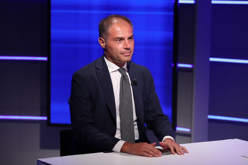 Lazzàro: “Aumenti costi idrici dei Consorzi di bonifica commissariati, Emiliano intervenga su questa decisione insensata”
confagricolturapuglia.com/lazzaro-aument…