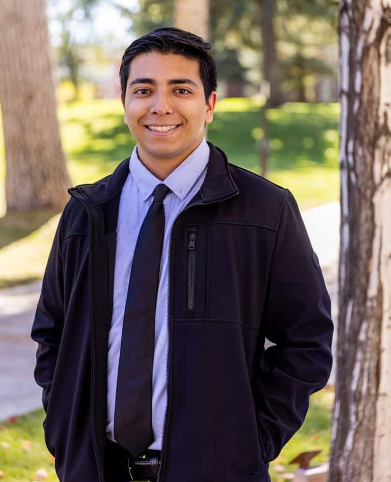 #LumberjackSpotlight ✨ Meet Valentin Gamez, Mechanical Engineering major at @NAU and the engineer of an escape room that garnered nearly 800 students last year: bit.ly/3FvZeWo