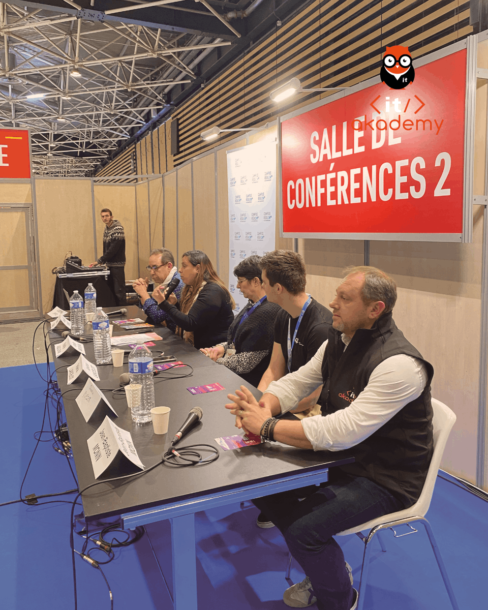 Nous étions présents sur le salon de l’étudiant ! 🤓
Merci à toute l’équipe <a href="/CampusRegion/">Campus Région du numérique</a> qui nous a permis de vous présenter nos formations à travers le stand du Campus et lors de la conférence sur la Cybersécurité. 👾

 #salondeletudiant #itakademy #ecolelyon #dev