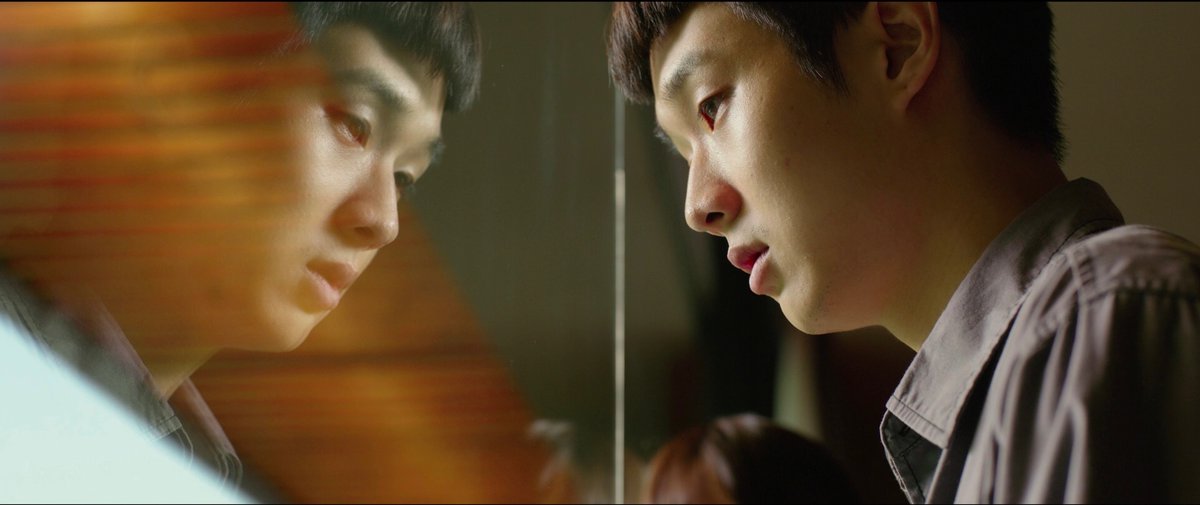 TheCinesthetic's tweet image. Parasite (2019) dir. Bong Joon-ho