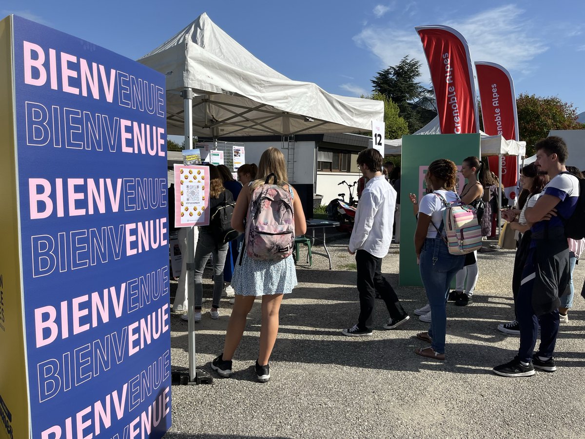 🗓️À une semaine de l'ouverture de #Parcoursup2023 on fait le point sur les dates des journées portes ouvertes des établissements de #Chambéry 🎓

👉 kestudi.chambery.fr/etudier/journe…