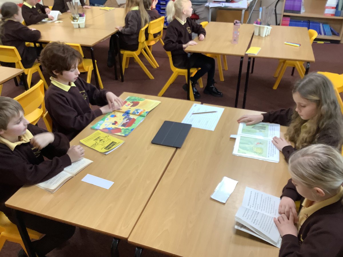 TheRichmondPri's tweet photo. #ReadingMakesYouClever #ReadingIsFun #Year4 #ReadingForPleasure @AccReader #Library @lincslibraries #Books https://t.co/MUZLvViMox