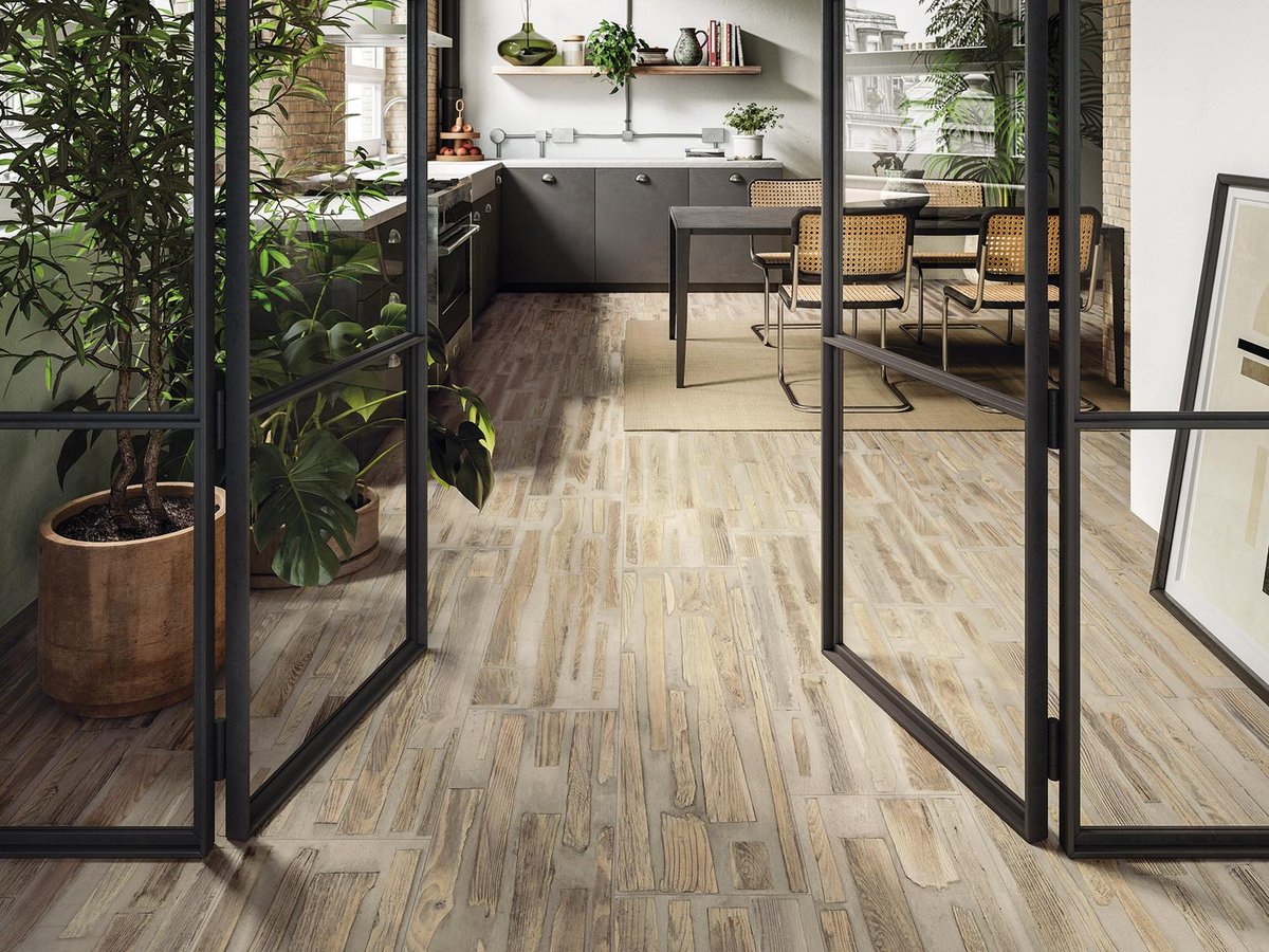 The Fusionart Collection is definitely a unique design. Interpreting the soul of wood and the vigor of concrete by creating a new elegance, a warm and textured material for timeless spaces.  5 colours in a 12x48' size.

#uniquetiles
#reno2023
#centurahamilton
#tiletrends
#hamont